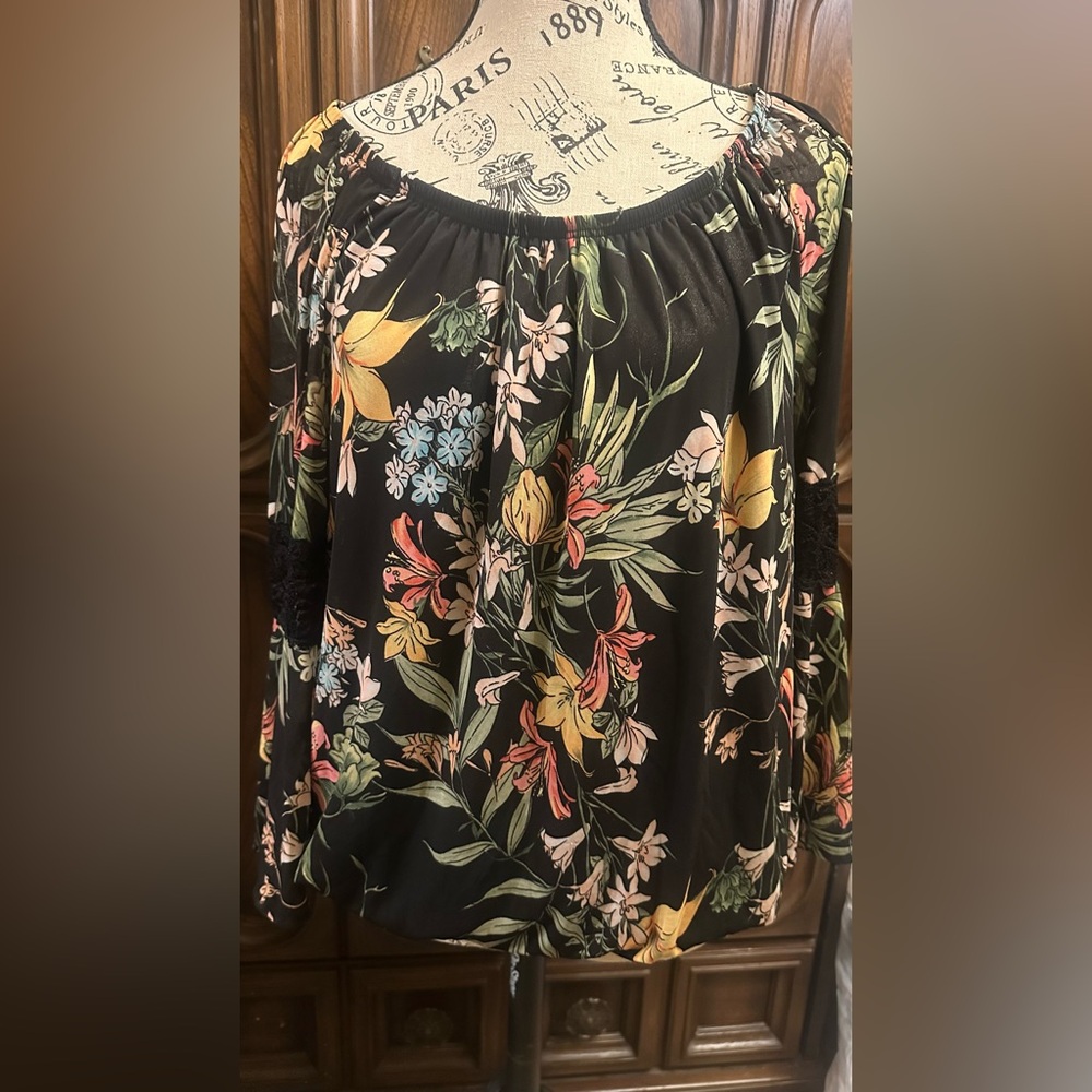 Elegant Floral Black Blouse